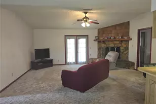 5044 Roanoke Dr, Holiday, FL 34690 - Photo 8