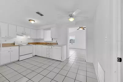 6318 Baldwyn Avenue, New Port Richey, FL 34653 - Photo 14