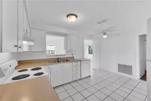 6318 Baldwyn Ave, New Port Richey, FL 34653 - Photo 12