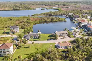 5728 Seabreeze Dr, Port Richey, FL 34668 - Photo 10