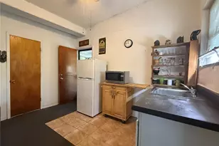 23946 Indigo Rd, Astor, FL 32102 - Photo 8