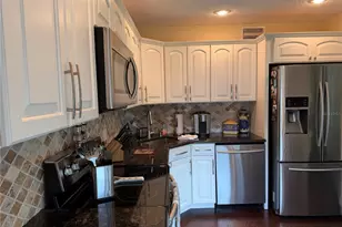 2426 Ecuadorian Way, Clearwater, FL 33763 - Photo 8