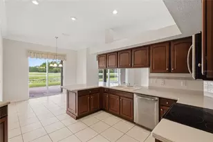7154 Melogold Cir, Land O Lakes, FL 34637 - Photo 16