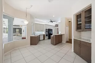 8402 Maybelle Dr, Weeki Wachee, FL 34613 - Photo 16