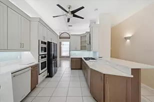 8402 Maybelle Dr, Weeki Wachee, FL 34613 - Photo 8