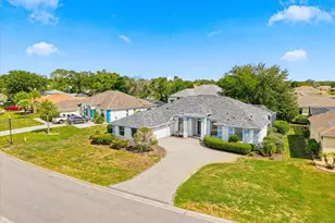 8402 Maybelle Dr, Weeki Wachee, FL 34613 - Photo 2