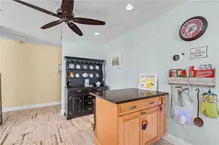 1468 Sandalwood Dr, Dunedin, FL 34698 - Photo 10