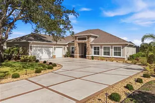 9215 Lake Cypress Loop, Weeki Wachee, FL 34613 - Photo 4