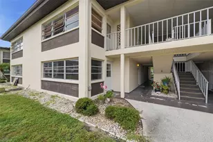 5242 Opal Ln, New Port Richey, FL 34652 - Photo 2