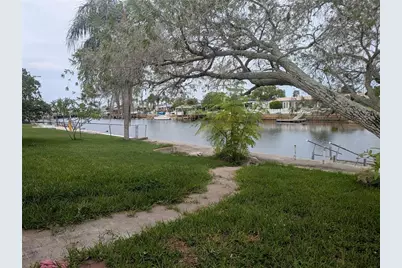 12633 3rd Isle, Hudson, FL 34667 - Photo 2