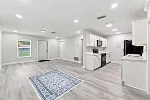 7178 Holiday Dr, Spring Hill, FL 34606 - Photo 8