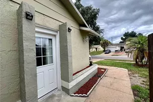 7196 Harbor Heights Cir, Orlando, FL 32835 - Photo 2