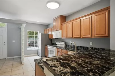 5822 Nature Terrace Cove, Tampa, FL 33617 - Photo 10