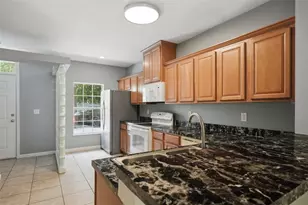 5822 Nature Terrace Cove, Tampa, FL 33617 - Photo 10