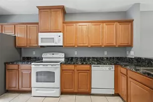 5822 Nature Terrace Cove, Tampa, FL 33617 - Photo 12