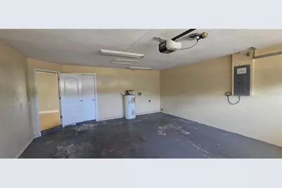 6807 E North Bay Street, Tampa, FL 33610 - Photo 28