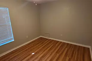 6807 E North Bay St, Tampa, FL 33610 - Photo 8