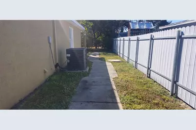 6807 E North Bay Street, Tampa, FL 33610 - Photo 26