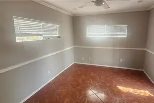 6807 E North Bay St, Tampa, FL 33610 - Photo 18