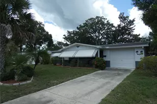 5248 Ironwood Ln, New Port Richey, FL 34653 - Photo 2