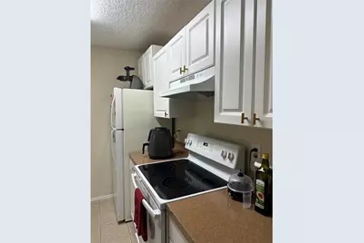10024 Strafford Oak Court #803, Tampa, FL 33624 - Photo 18