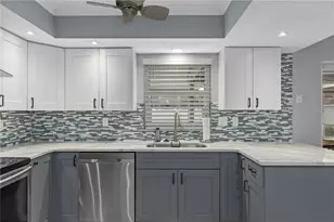 9799 Horizon Dr, Spring Hill, FL 34608 - Photo 14