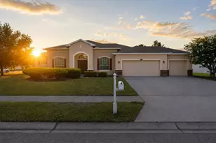 13589 Hunters Point St, Spring Hill, FL 34609 - Photo 1