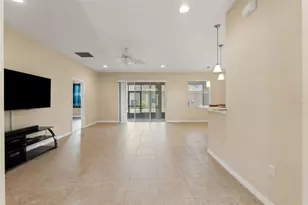 13589 Hunters Point St, Spring Hill, FL 34609 - Photo 10