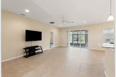 13589 Hunters Point Street, Spring Hill, FL 34609 - Photo 12