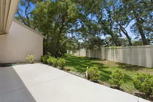 6695 Pin Oak Ct, Spring Hill, FL 34606 - Photo 30