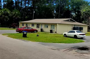 753 NE 9th St, Crystal River, FL 34428 - Photo 4