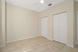 701 Mirror Lake Dr N, Saint Petersburg, FL 33701 - Photo 24