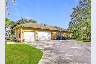 10301 Fox Sparrow Avenue, Weeki Wachee, FL 34613 - Photo 4