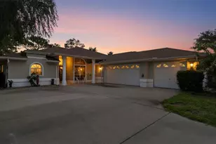 13194 Roseanna Dr, Spring Hill, FL 34609 - Photo 2