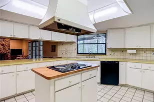 10050 Deer Ln, New Port Richey, FL 34654 - Photo 16