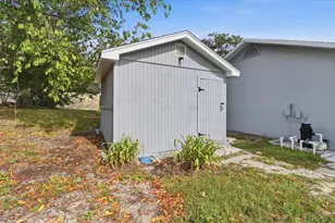 9642 Elgin Blvd, Spring Hill, FL 34606 - Photo 38