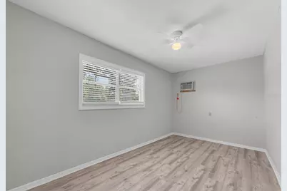 1808 S Club Court, Tampa, FL 33612 - Photo 10