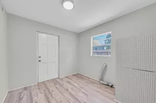1808 S Club Ct, Tampa, FL 33612 - Photo 26