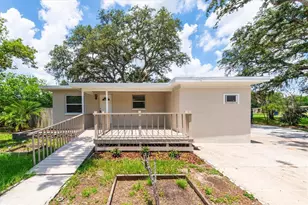 1808 S Club Ct, Tampa, FL 33612 - Photo 30