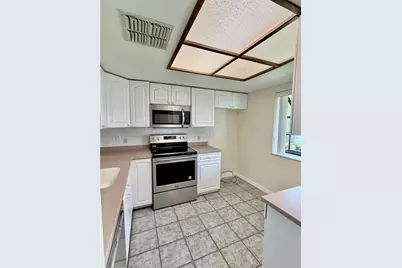 7632 Bayhill Court, New Port Richey, FL 34654 - Photo 4