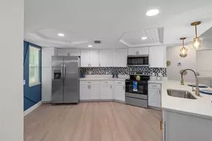8643 Woodbridge Dr, New Port Richey, FL 34655 - Photo 8