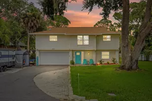 1410 Riverside Dr, Tarpon Springs, FL 34689 - Photo 1