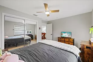 1410 Riverside Dr, Tarpon Springs, FL 34689 - Photo 50