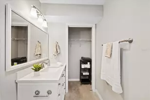 1410 Riverside Dr, Tarpon Springs, FL 34689 - Photo 14