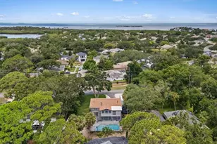 1410 Riverside Dr, Tarpon Springs, FL 34689 - Photo 78