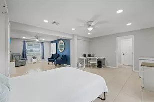 1410 Riverside Dr, Tarpon Springs, FL 34689 - Photo 12