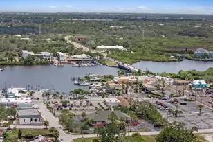 1410 Riverside Dr, Tarpon Springs, FL 34689 - Photo 80