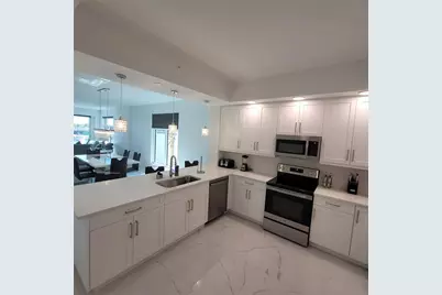 415 Island Way #201, Clearwater Beach, FL 33767 - Photo 10