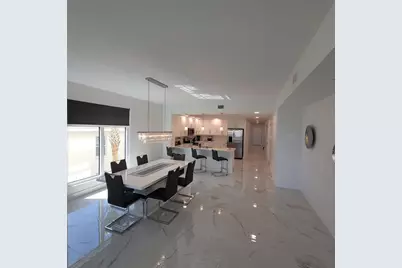 415 Island Way #201, Clearwater Beach, FL 33767 - Photo 4