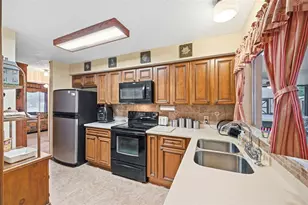 15041 Camrose Ave, Spring Hill, FL 34610 - Photo 22